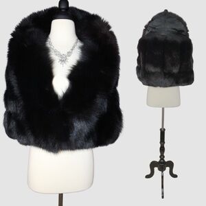 Gorgeous Vintage 80s Multi Directional Black Fox Fur Cape Shawl Stole Wrap